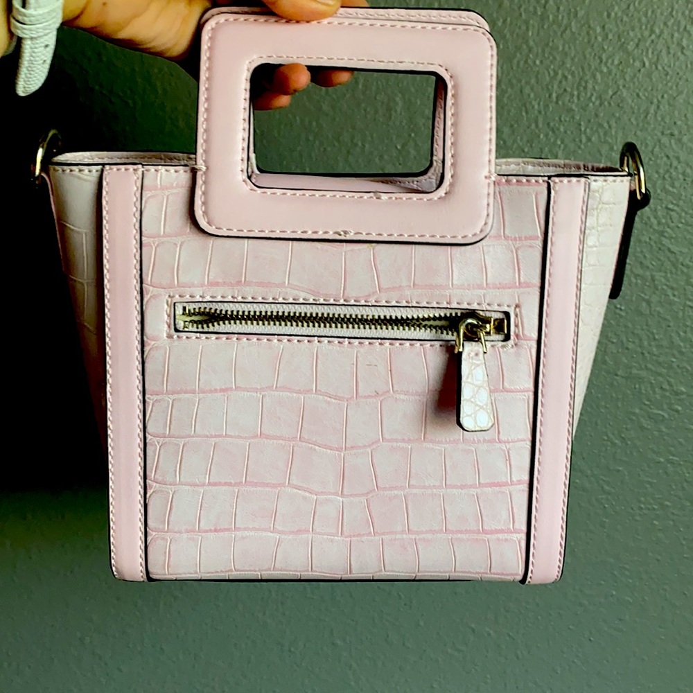 Guess Purse - Picture 2 of 3